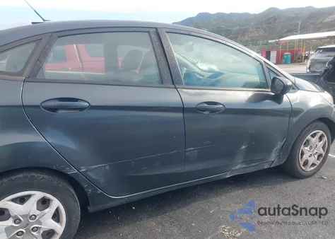 2011 Ford Fiesta S z USA, uszkodzony, nr VIN 3FADP4AJ5BM107210